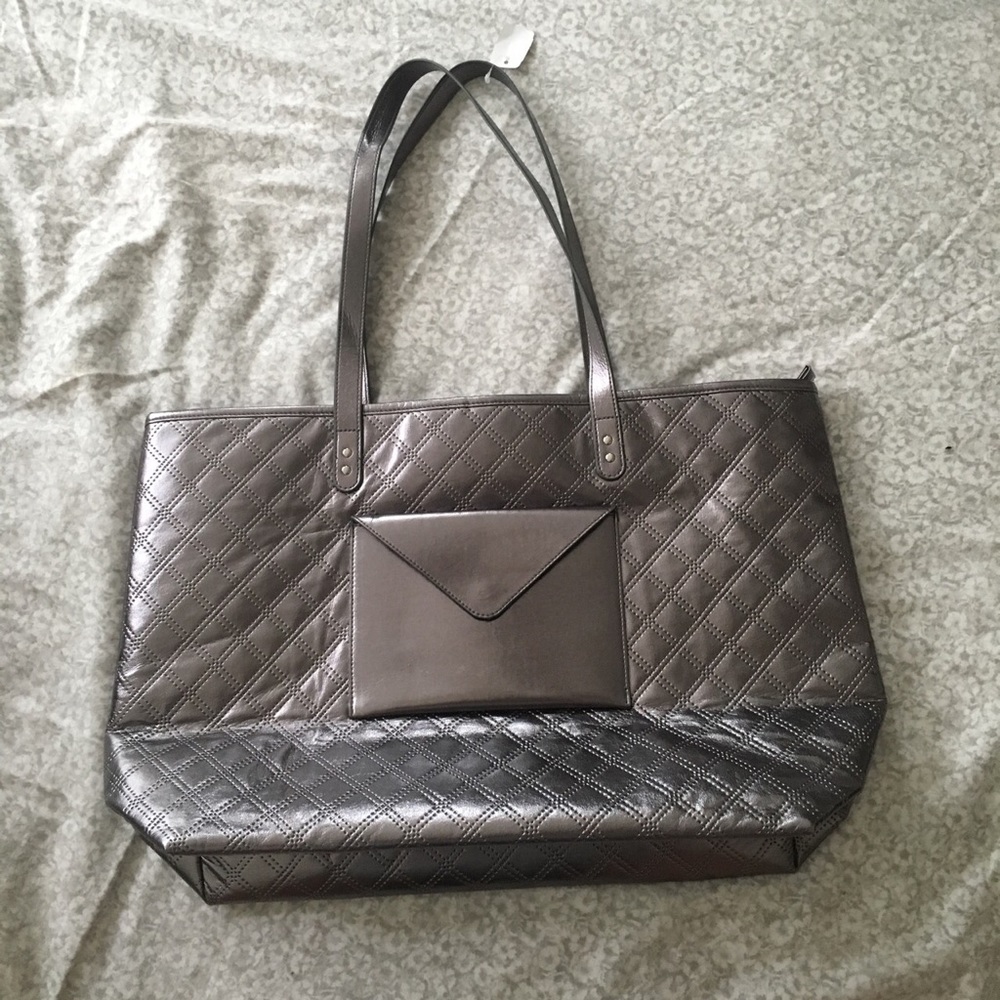 Silver tote